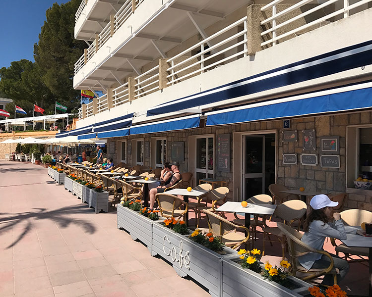 bar terraza hotel carabela en primera linea de playa bar terraza hotel carabela paguera